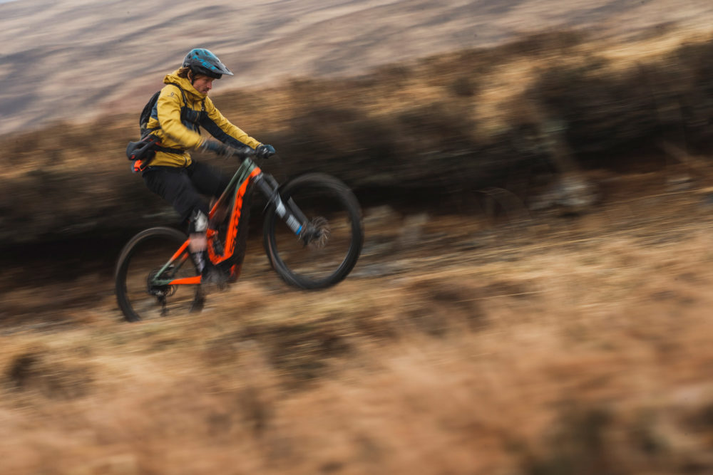 MET Parachute MCR mips Enduro, Trail and E-MTB Convertible Helmet