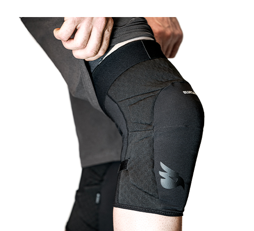 Bluegrass Arto Knee is a Level 2 Type B Certified MTB Kneepads for Trail, Enduro, DH and E-MTB featuring SAS-TEC Technology