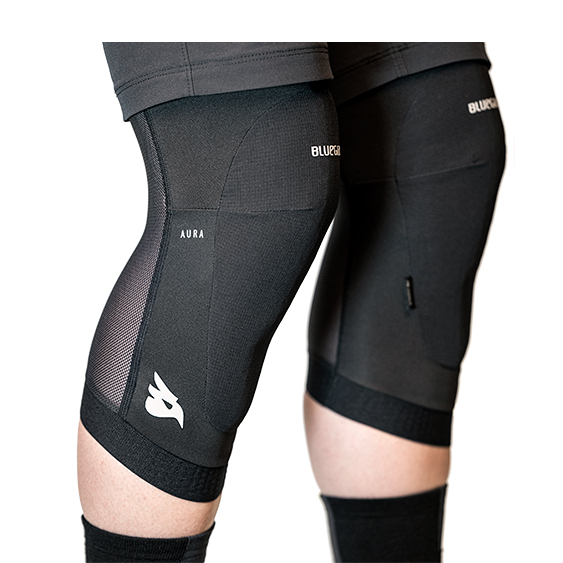 Bluegrass Aura Knee is a Level 2 Type B MTB Kneepads for Trail and E-MTB featuring SAS-TEC Technology