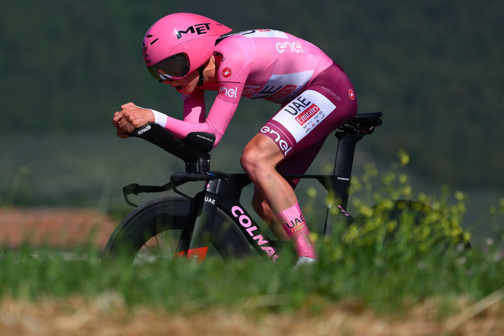 The MET Drone Wide Body is a Performace Aero Road Cycling Helmets for Time Trial, inspired by Tadej Pogačar's victory at Giro d'Italia 2024.