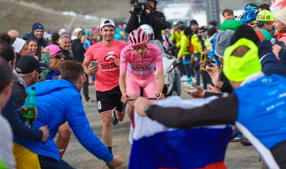 The new Limited Edition MET Trenta 3K Carbon Pink Edition is Performace Road Cycling Helmet featuring Mips, inspired by Tadej Pogačar's victory at Giro d'Italia 2024.