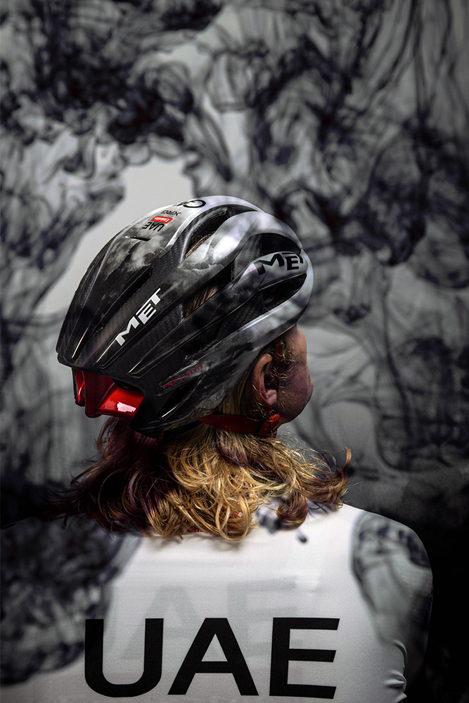 MET_Helmets_Trenta3K_UAE_Team_Editions