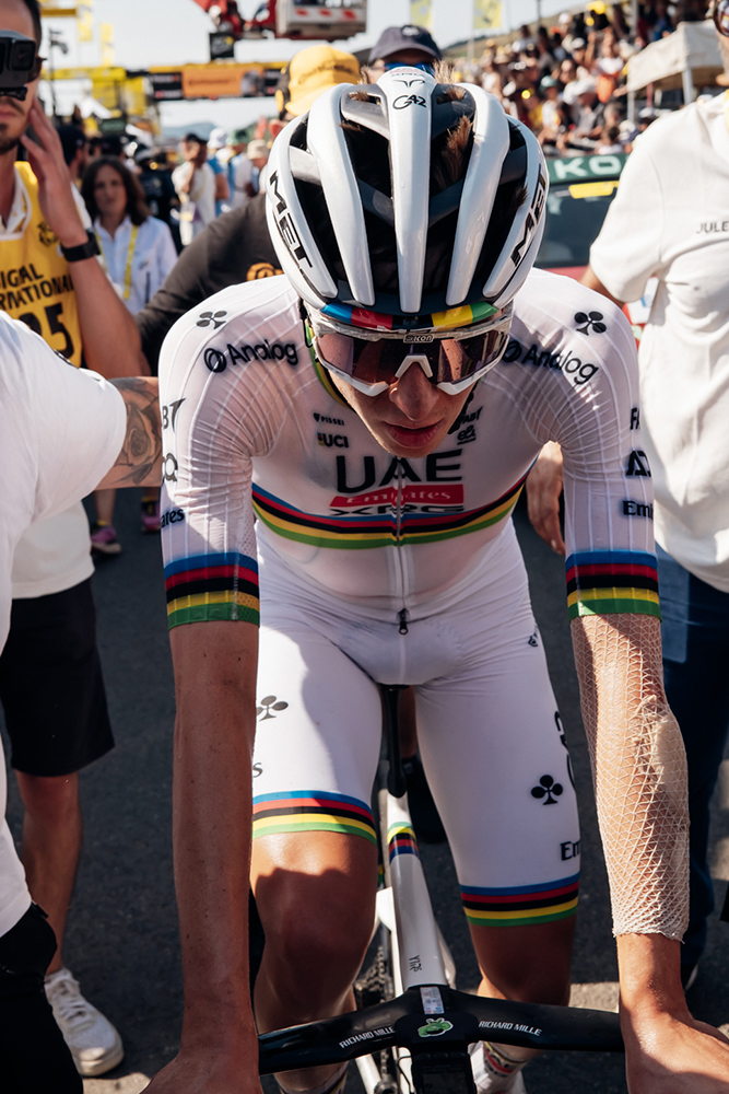 MET_Helmets_Tour_de_France_Tadej