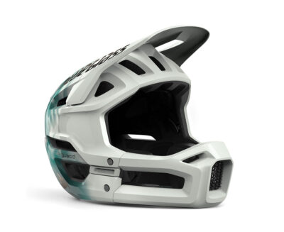 Vanguard Core MTB Helmet for Enduro, Trail and E-MTB | Bluegrass